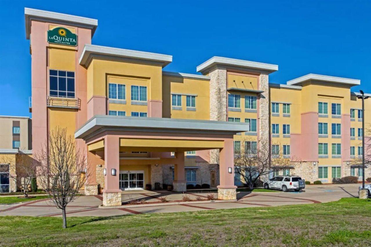 La Quinta Inn & Suites By Wyndham Ft Worth-Бърлисън Екстериор снимка