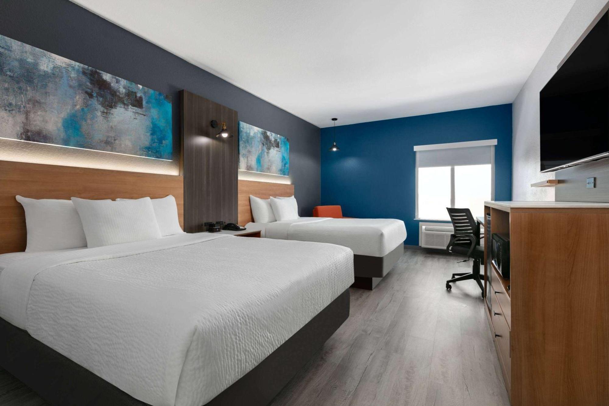 La Quinta Inn & Suites By Wyndham Ft Worth-Бърлисън Екстериор снимка