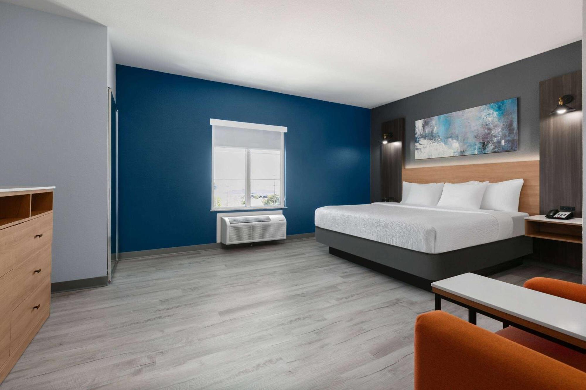 La Quinta Inn & Suites By Wyndham Ft Worth-Бърлисън Екстериор снимка
