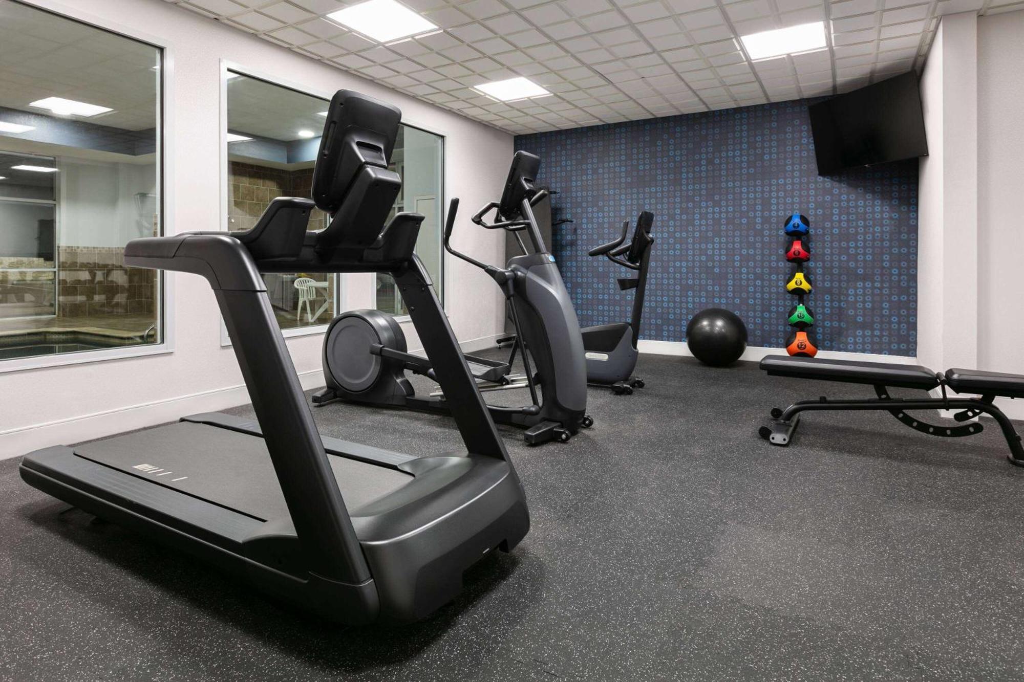 La Quinta Inn & Suites By Wyndham Ft Worth-Бърлисън Екстериор снимка