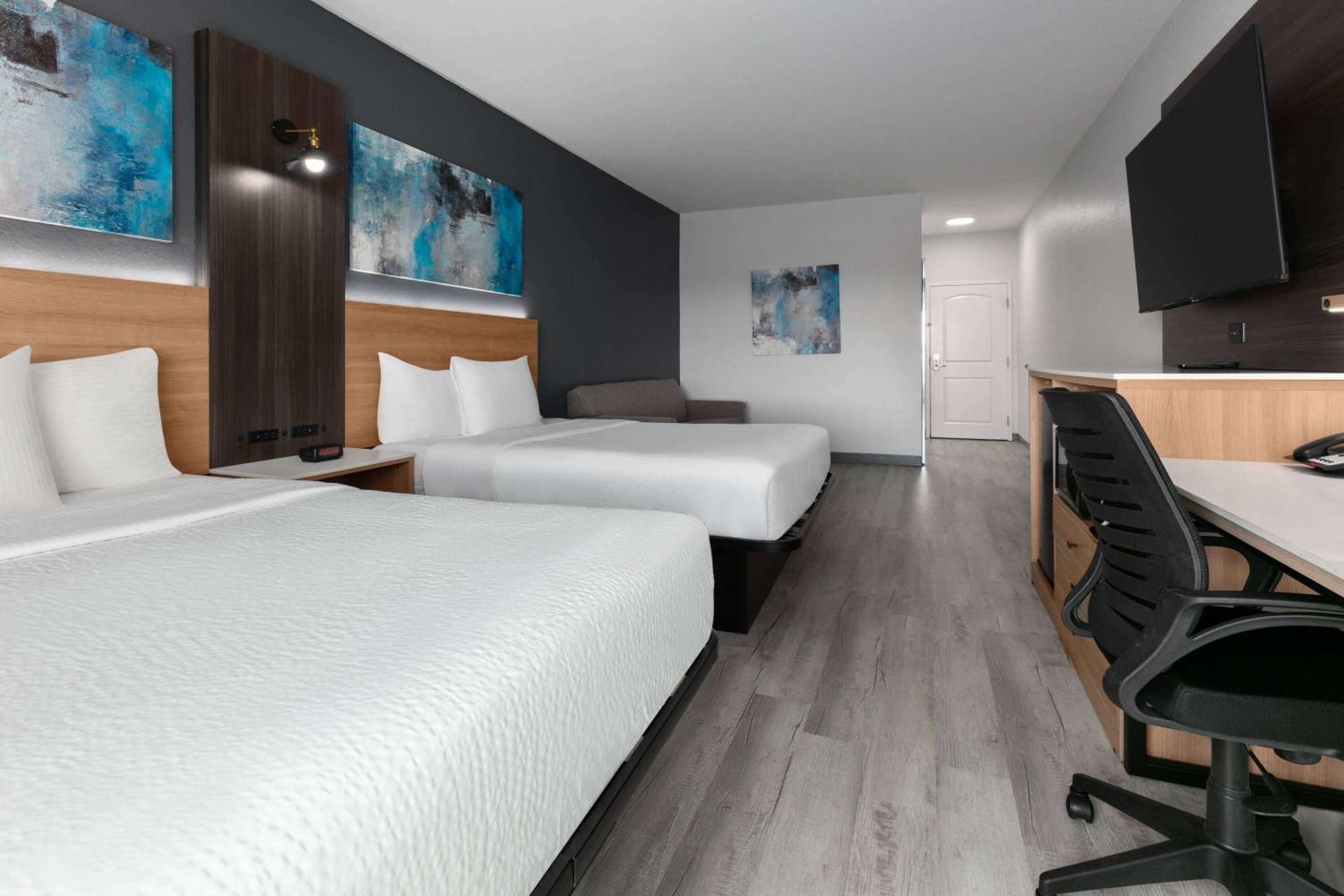 La Quinta Inn & Suites By Wyndham Ft Worth-Бърлисън Екстериор снимка